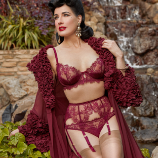 Dita Von Teese Fashion | Zsa Zsa Mulberry