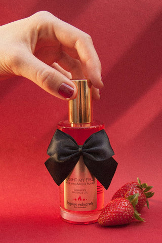 Bijoux Indiscrets Warming Strawberry Massage Oil