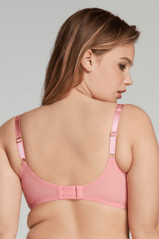 Agent Provocateur Lorna Baby Pink Plunge Underwired Bra