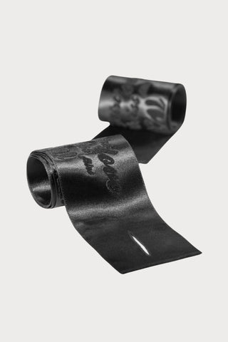 Silky Restraints With Velvet Print