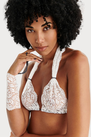 Bracli Paris Glove White with Dark Pearls