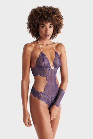 Bracli Sydney Daisy Pearl Blue Lace Glove