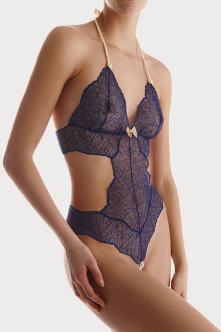 Bracli Sydney Daisy Pearl Body in Blue – Luxury Lace Pearl Bodysuit