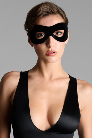 Maison Close L'Anonyme Black Velvet Mask - Naughty Knickers
